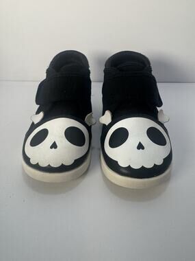 Ikiki Skull Squeaky Shoes Toddler Size 8 Black White High Top Hook Loop Sneakers
